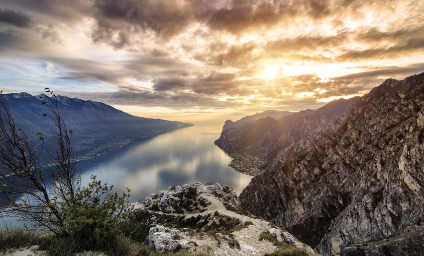 Immagine per percorso Punta Larici, balcone sul Lago di Garda