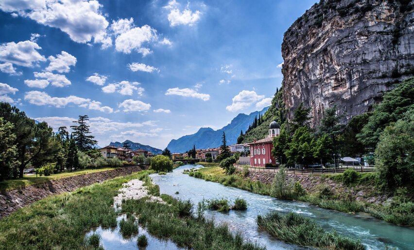 Immagine per percorso GardaTrek - Low Loop 2: da Arco a Riva del Garda